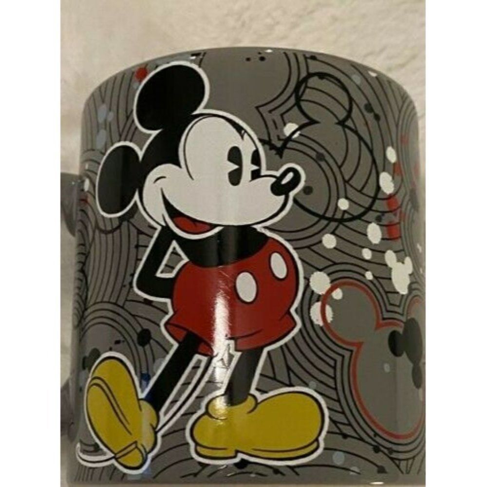 NEW 20 oz Disney Authentic MICKEY MOUSE Large Mug‎